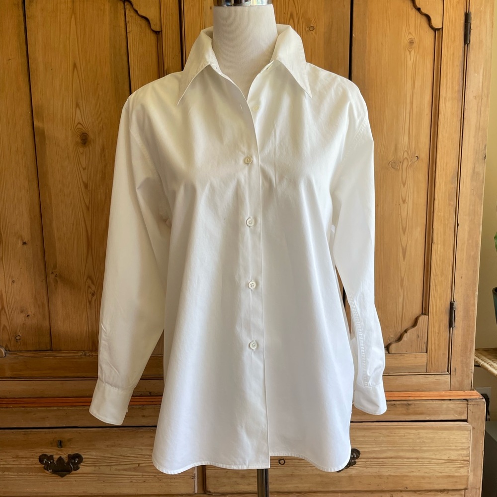 Banana Republic Classic White Shirt size S
